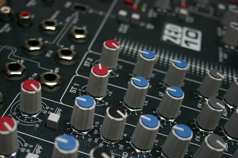 Allen & Heath Zed-10 - Analoges Mischpult - Variation 2