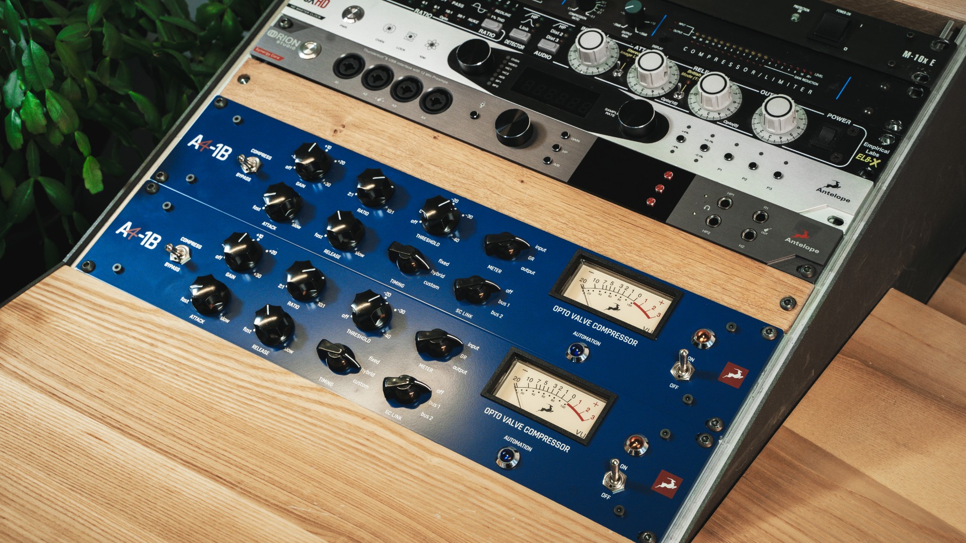 Antelope Audio A4-1b - Kompressor/Limiter Gate - Variation 11