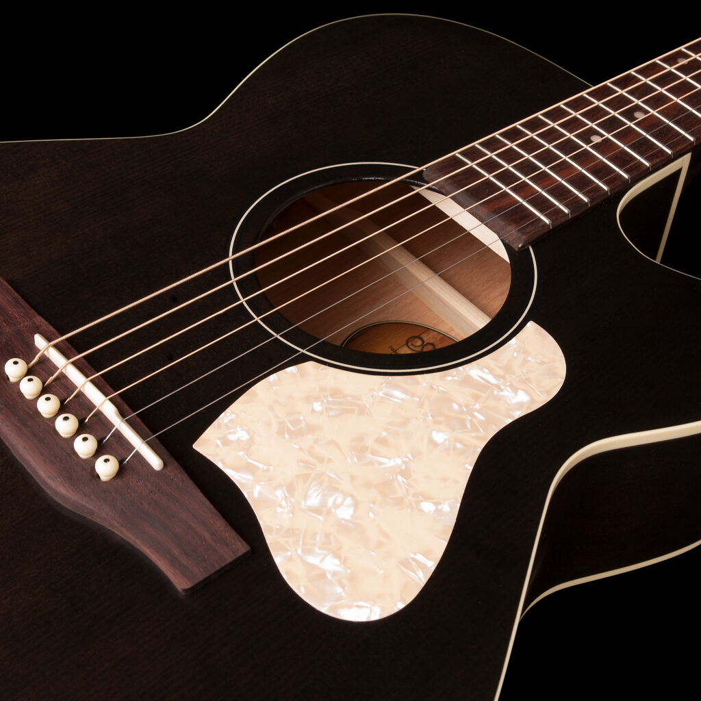 Art Et Lutherie Legacy Cw Presys Ii Concert Hall Cedre Merisier Rw - Faded Black - Elektroakustische Gitarre - Variation 3