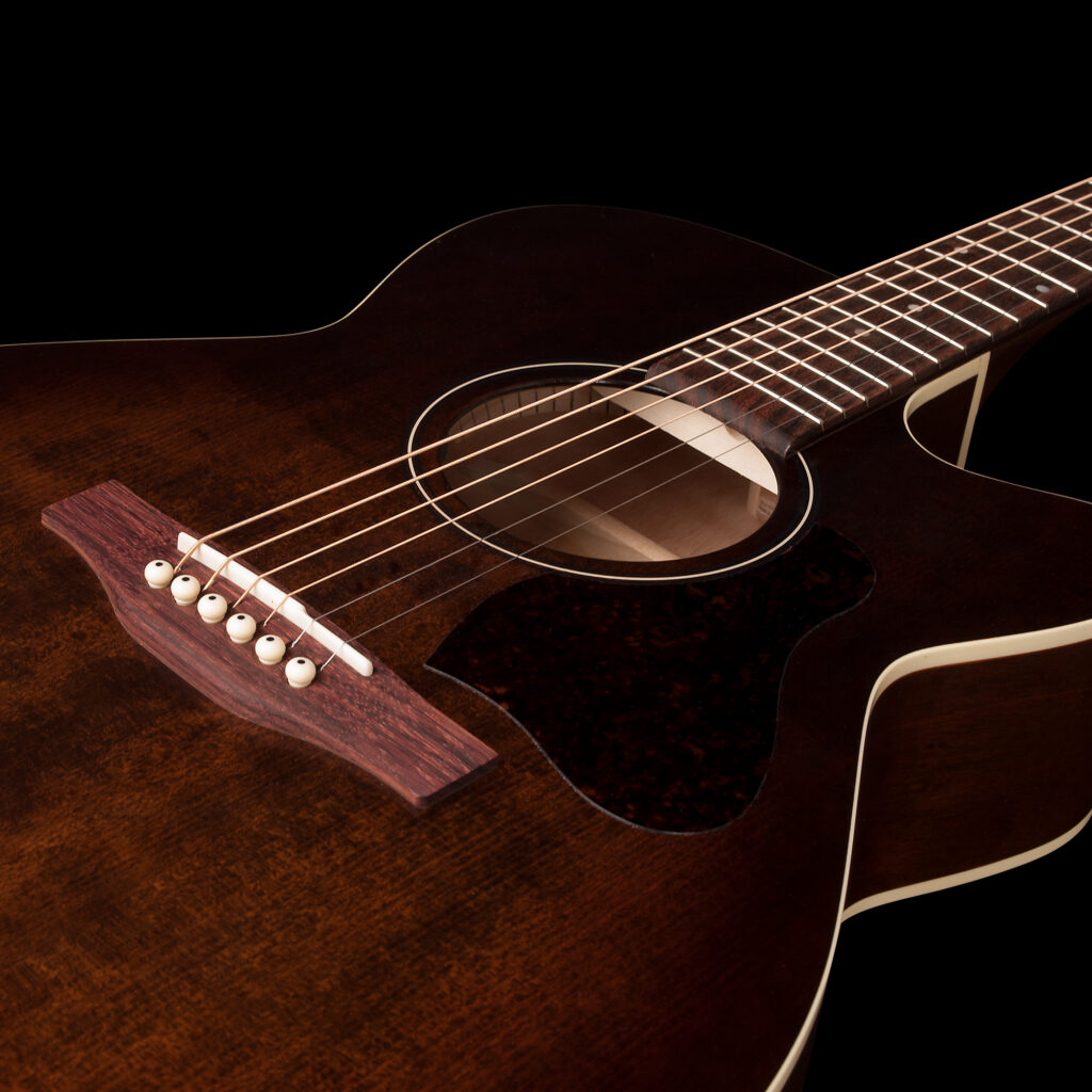 Art Et Lutherie Legacy Cw Presys Ii Concert Hall Cedre Merisier Rw - Bourbon Burst - Elektroakustische Gitarre - Variation 3