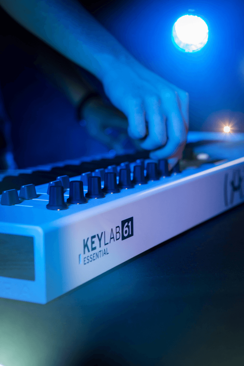 Arturia Keylab Essential 61 - Masterkeyboard - Variation 5