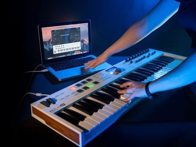 Arturia Keylab Essential 61 Black Edition - Masterkeyboard - Variation 2