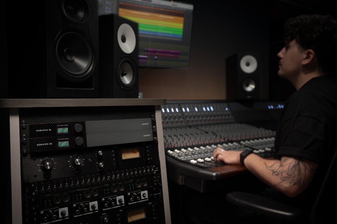 Audient Horizon 32 - Thunderbolt audio interface - Variation 5
