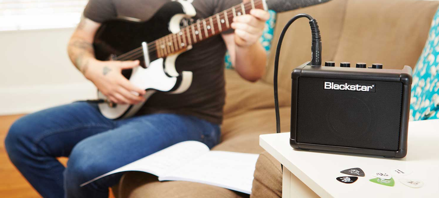 Blackstar Carry-on Travel Guitar Deluxe Pack +fly 3 Bluetooth +housse - White - E-Gitarre Set - Variation 7