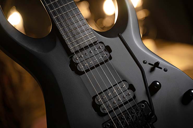 Cort X500 Menace Hh Seymour Duncan Fr Eb - Black Satin - E-Gitarre in Str-Form - Variation 2