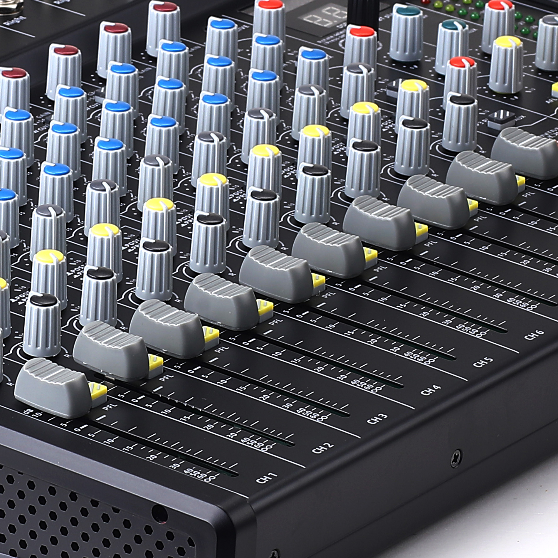 Definitive Audio Tml 8 Bu Dsp - Analoges Mischpult - Variation 5