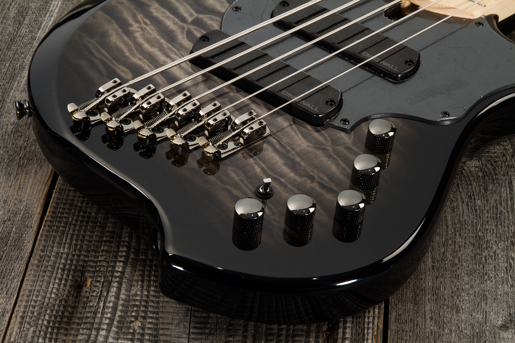 Dingwall Combustion Cb2 5c 2pu Active Mn - 2-tone Blackburst - Solidbody E-bass - Variation 4