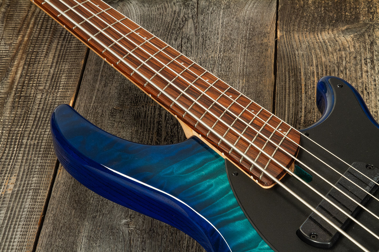 Dingwall Combustion Cb2 5c 2pu Active Pf - Whalepool Burst - Solidbody E-bass - Variation 3