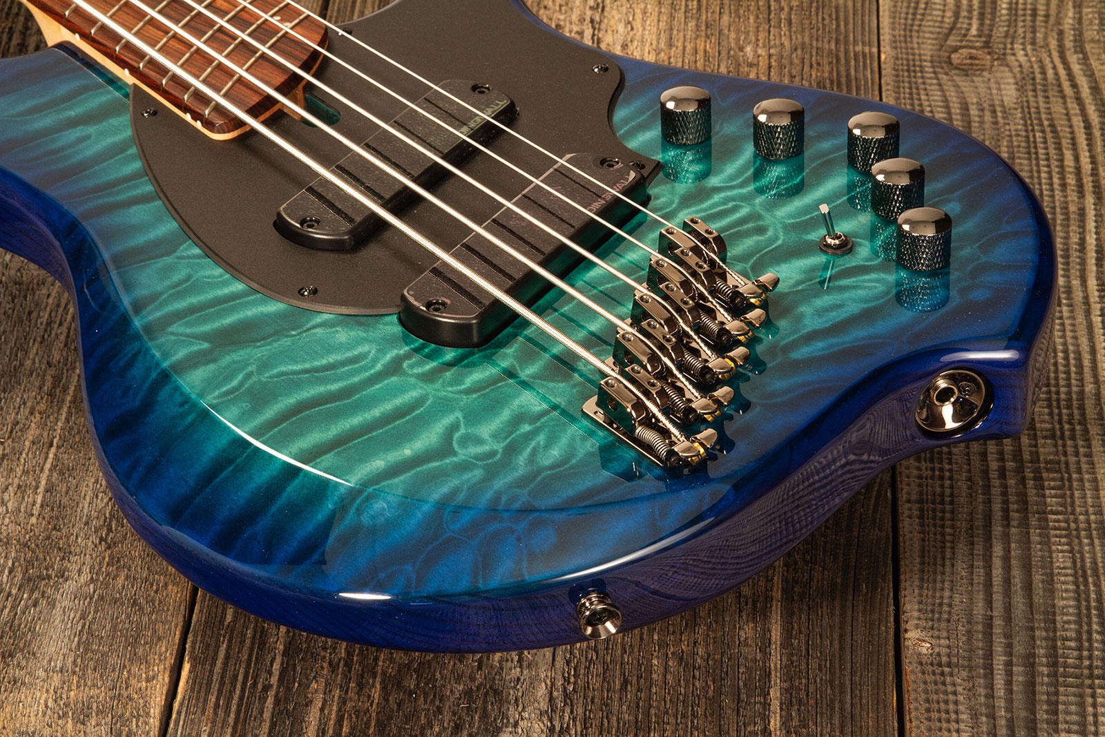 Dingwall Combustion Cb2 5c 2pu Active Pf - Whalepool Burst - Solidbody E-bass - Variation 4