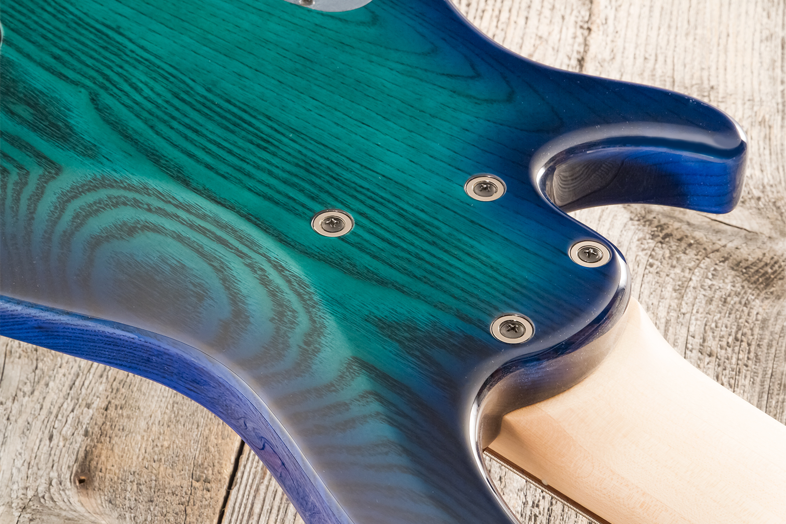 Dingwall Combustion Cb3 6c 3pu Active Pf - Whalepool Burst - Solidbody E-bass - Variation 8