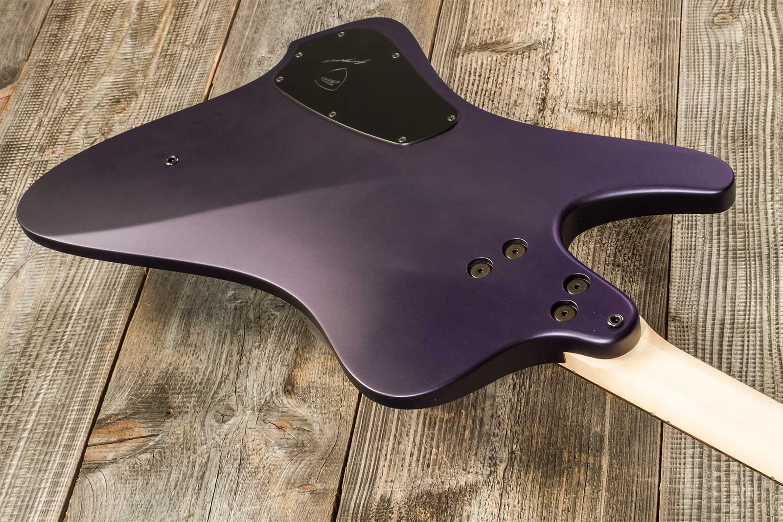 Dingwall Custom Shop D-roc 4c 3-pickups Wen #6982 - Purple To Faded Black - Solidbody E-bass - Variation 4