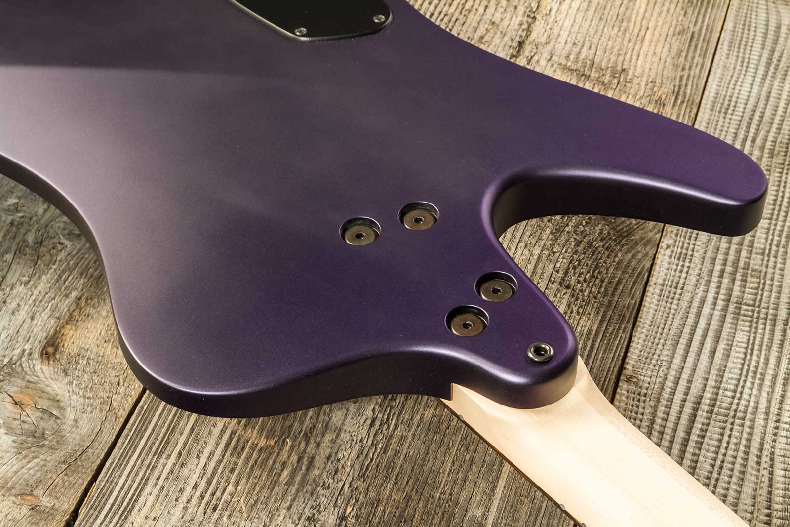 Dingwall Custom Shop D-roc 4c 3-pickups Wen #6982 - Purple To Faded Black - Solidbody E-bass - Variation 5