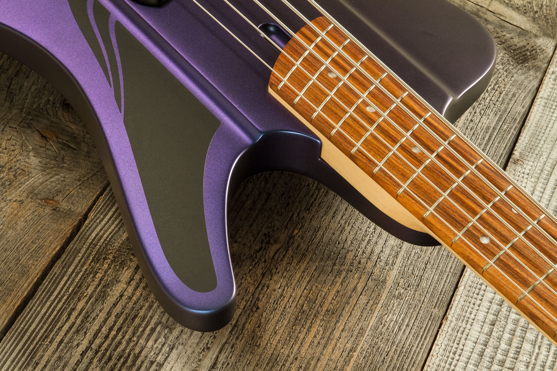 Dingwall D-roc Standard-3 5c 3pu Active Pf - Blue To Purple Colorshift - Solidbody E-bass - Variation 4