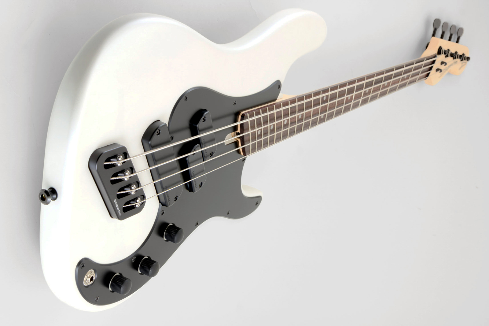 Dingwall Sp1 4c Rw - Ducati Pearl White - Solidbody E-bass - Variation 1