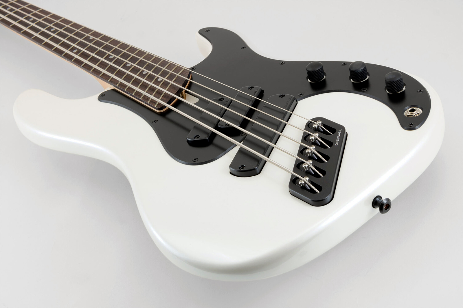 Dingwall Super P Sp1 5c Rw - Gloss Ducati Pearl White - Solidbody E-bass - Variation 2