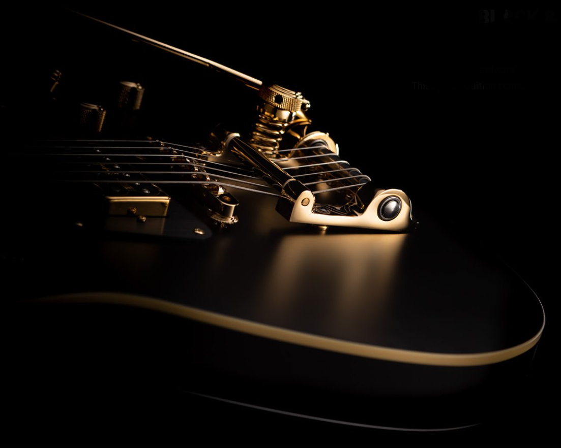 Duesenberg Falken Tremolo 2h Rw - Matte Black & Gold - Retro-Rock-E-Gitarre - Variation 4