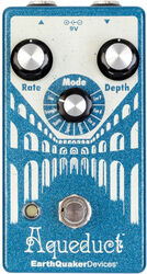 Modulation/chorus/flanger/phaser & tremolo effektpedal Earthquaker Aqueduct Vibrato