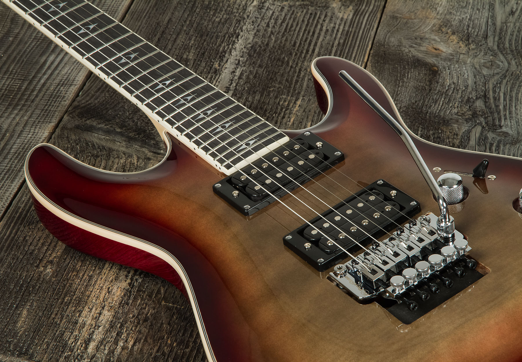 Eastone Metdc100 +blackstar Debut 10 +cable +clip-on Tuner +mediators +housse +courroie - Black Flames - E-Gitarre Set - Variation 3