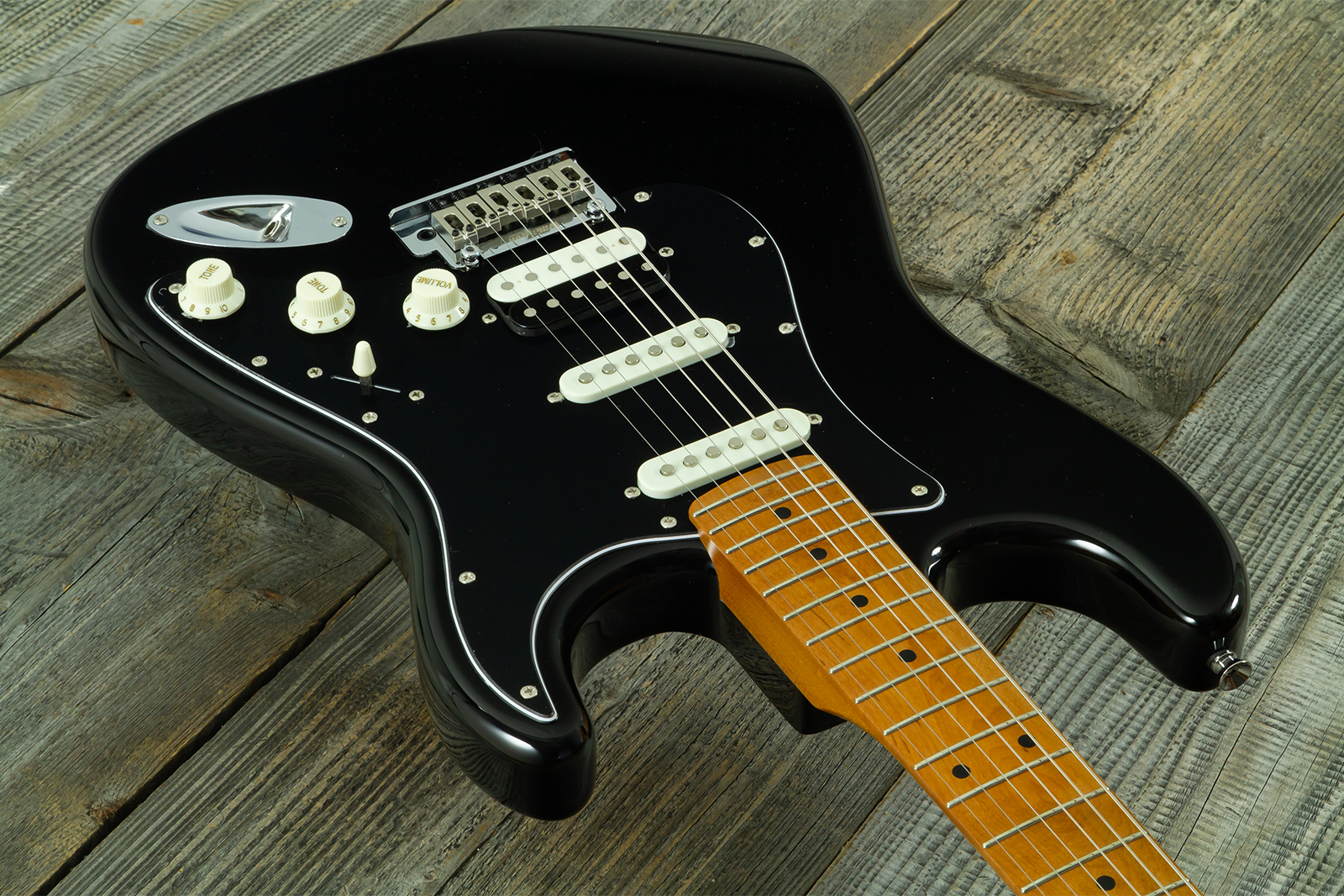 Eastone St150r-blk-rw Hss Trem Mn - Black - E-Gitarre in Str-Form - Variation 2