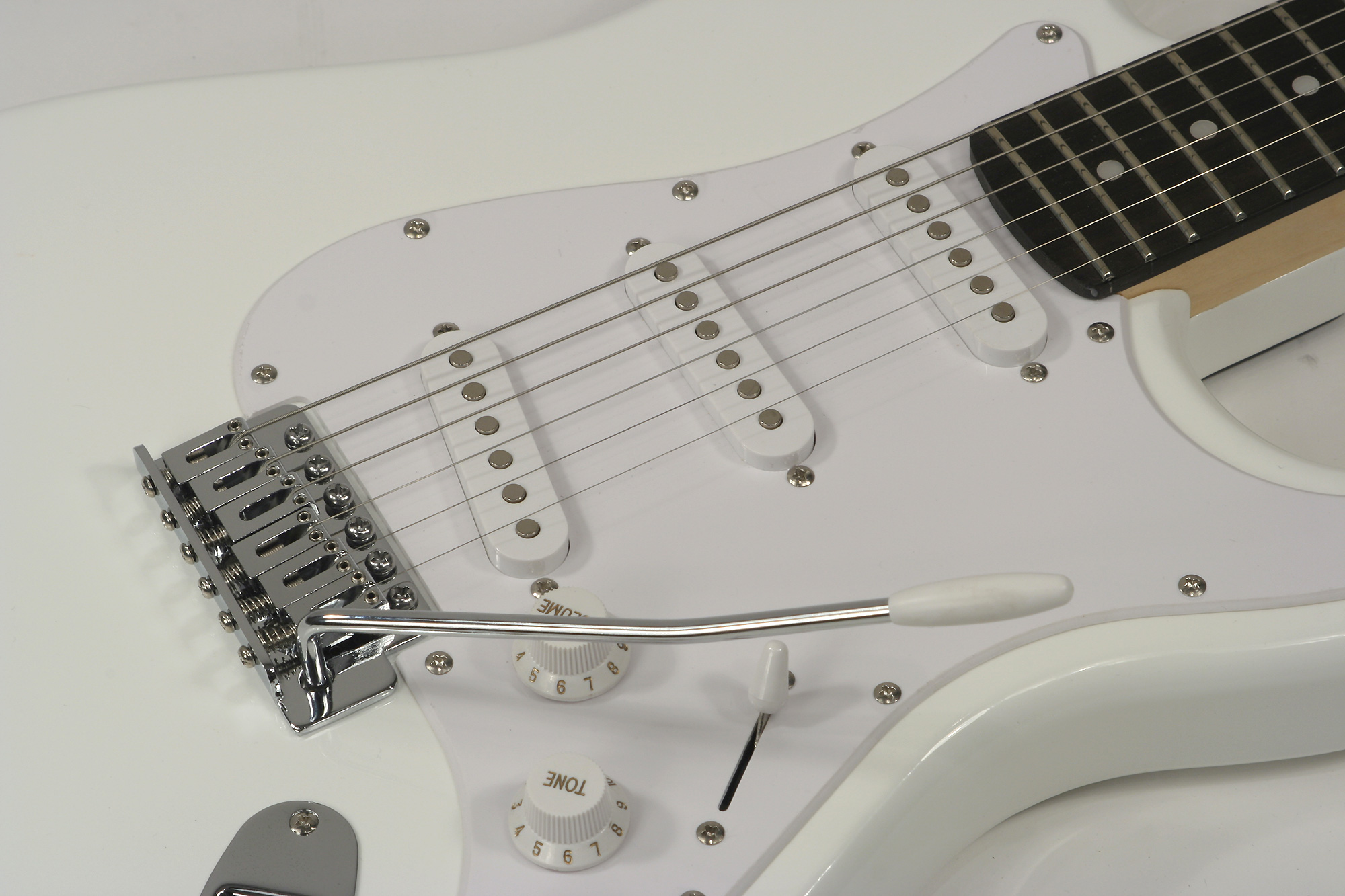 Eastone Str70-wht 3s Pur - Ivory - E-Gitarre in Str-Form - Variation 3