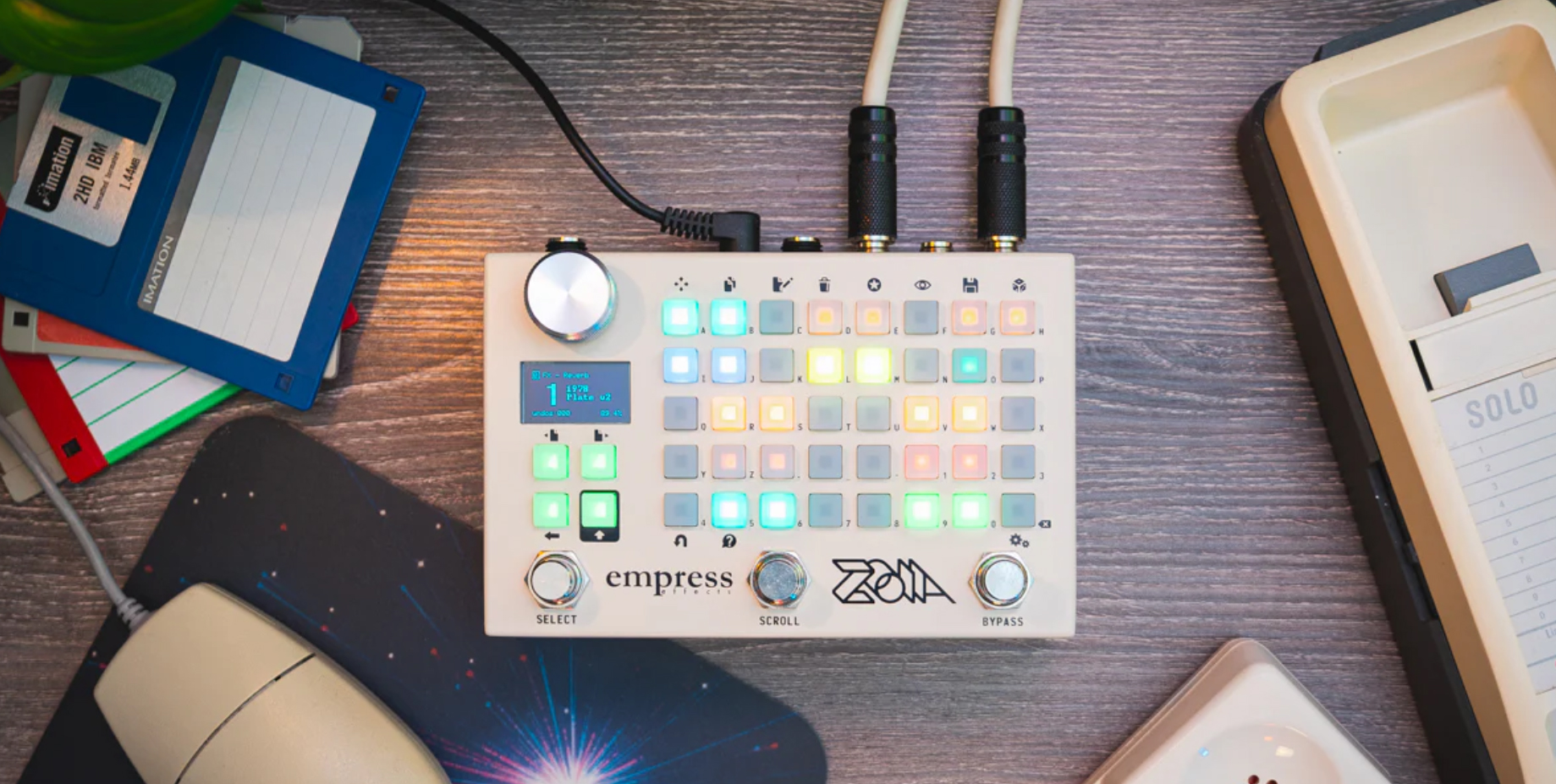 Empress Zoia 10k Ltd Beige - Modulation/Chorus/Flanger/Phaser & Tremolo Effektpedal - Variation 3