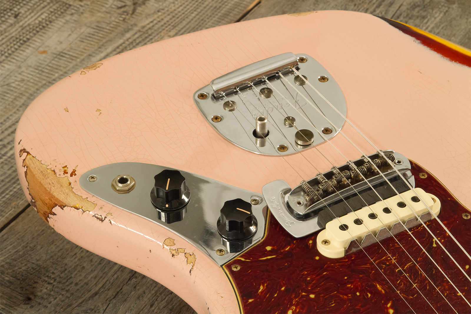 Fender Custom Shop Jaguar 1962 Shsc 2s Trem Rw #r141280 - Heavy Relic Shell Pink O. 3-color Sunburst - Retro-Rock-E-Gitarre - Variation 4