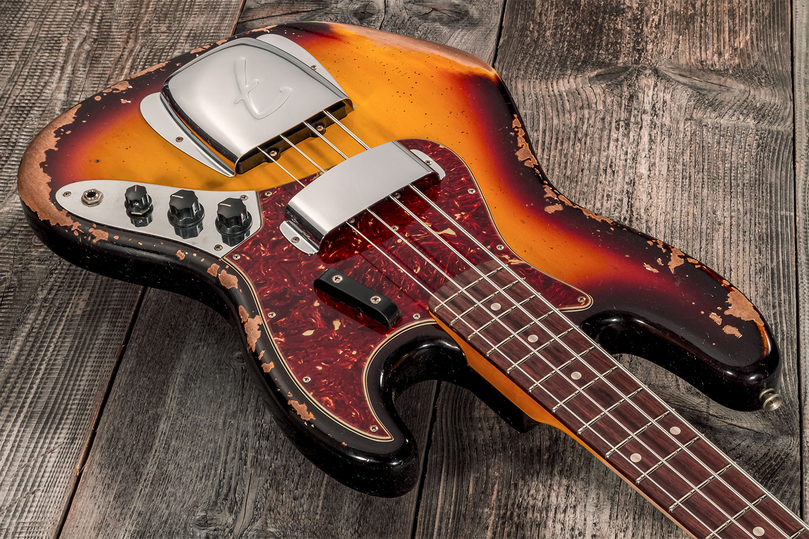 Fender Custom Shop 1961 Jazz Bass #CZ572155 - heavy relic 3-color 