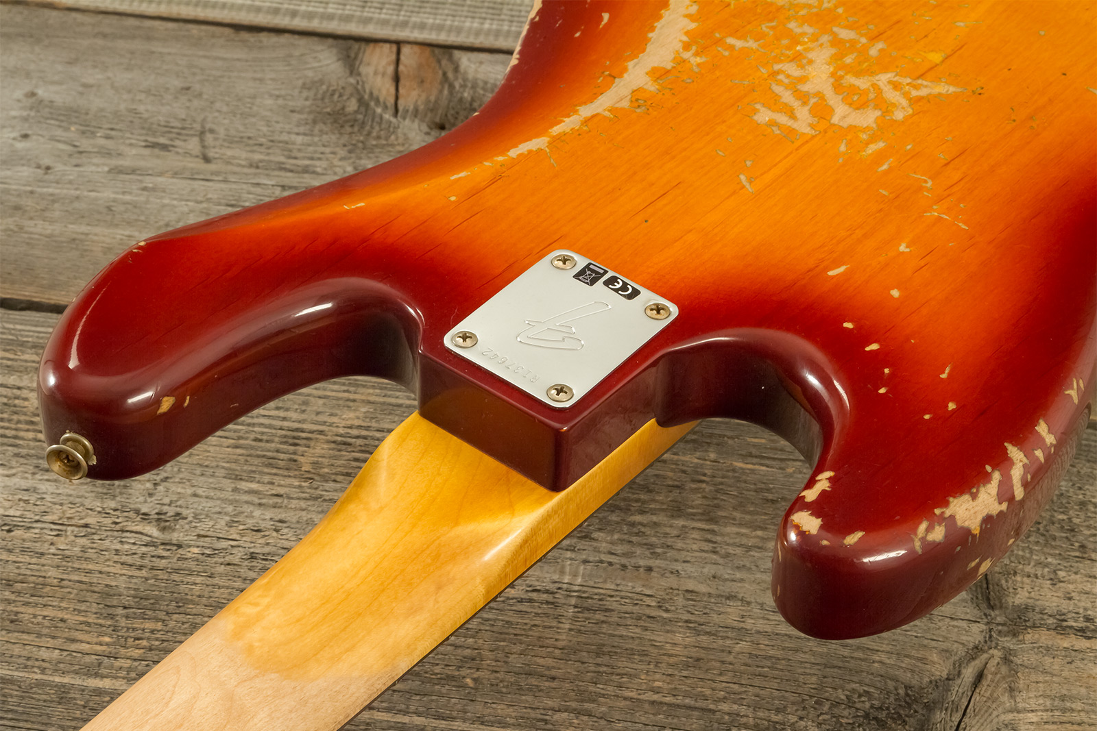 Fender Custom Shop Jazzbass 1964 Rw #r137642 - Heavy Relic Cherry Sunburst - Solidbody E-bass - Variation 8