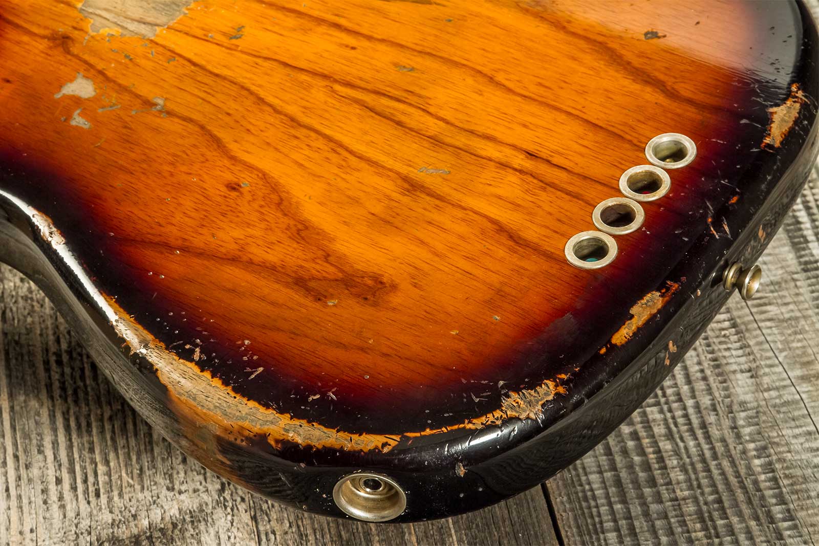 Fender Custom Shop Precision Bass 1955 Mn #r133839 - Heavy Relic 2-color Sunburst - Solidbody E-bass - Variation 6