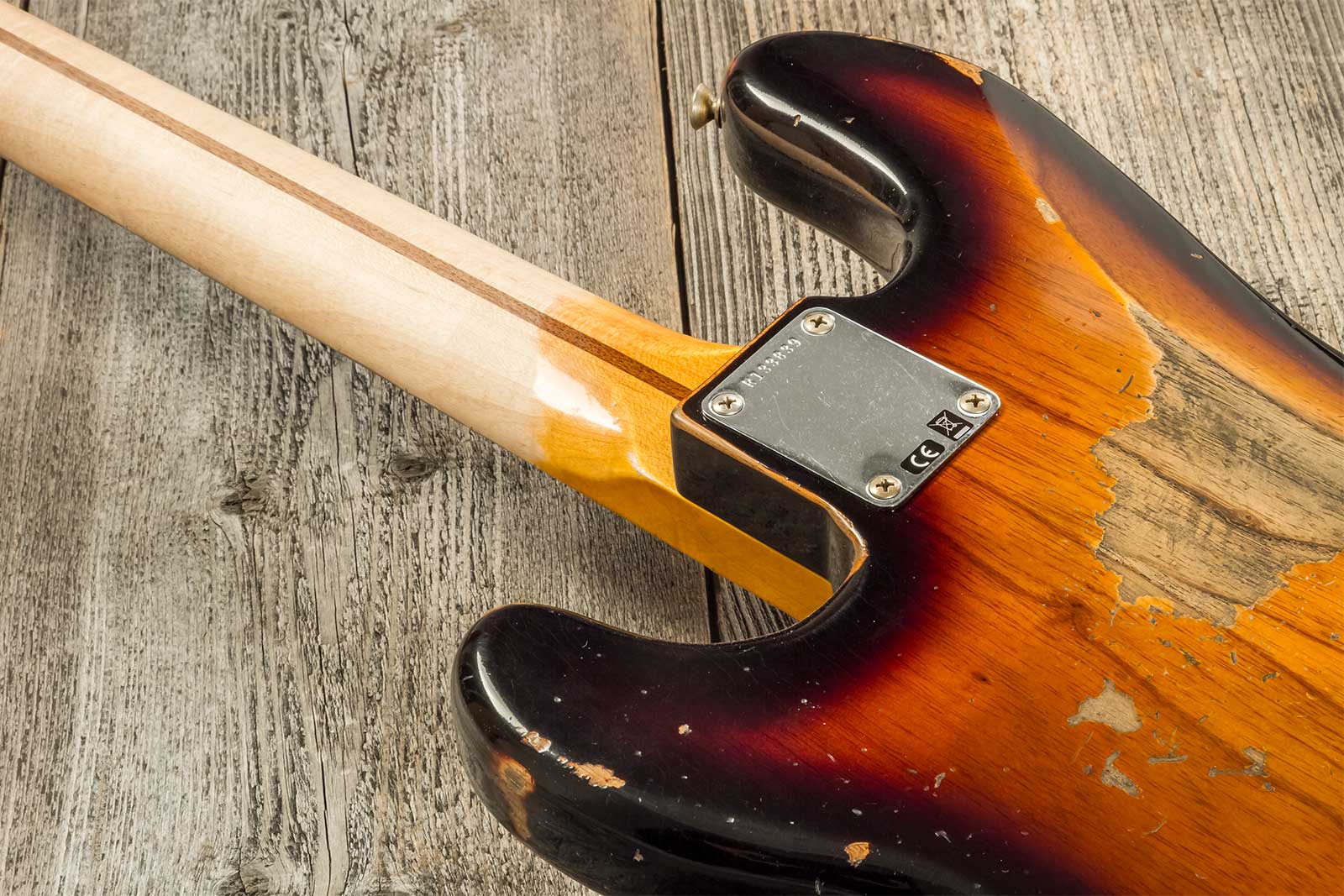 Fender Custom Shop Precision Bass 1955 Mn #r133839 - Heavy Relic 2-color Sunburst - Solidbody E-bass - Variation 7