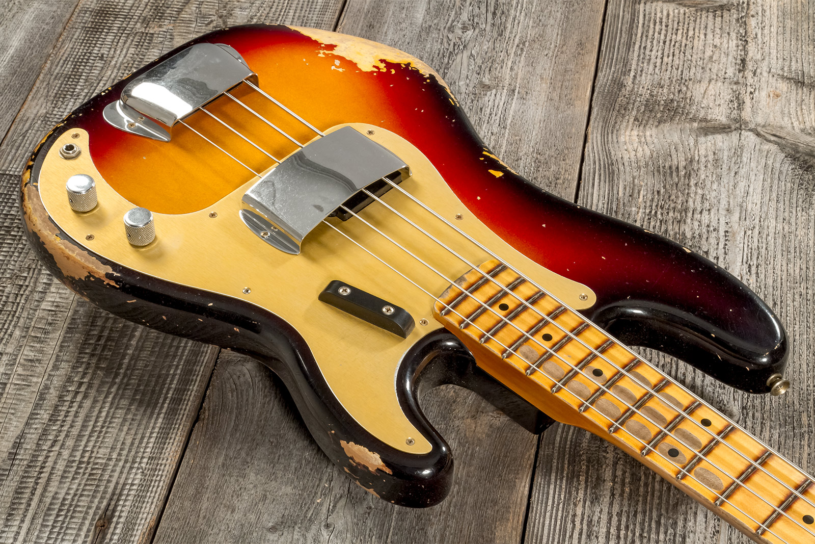 Fender Custom Shop Precision Bass 1958 Mn #cz573256 - Heavy Relic 3-color Sunburst - Solidbody E-bass - Variation 2