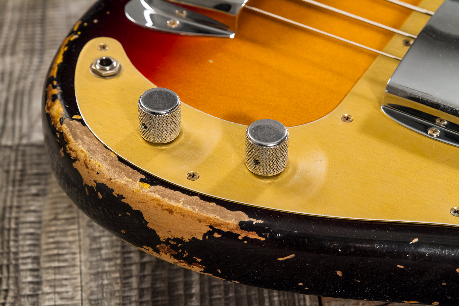 Fender Custom Shop Precision Bass 1958 Mn #cz573256 - Heavy Relic 3-color Sunburst - Solidbody E-bass - Variation 3