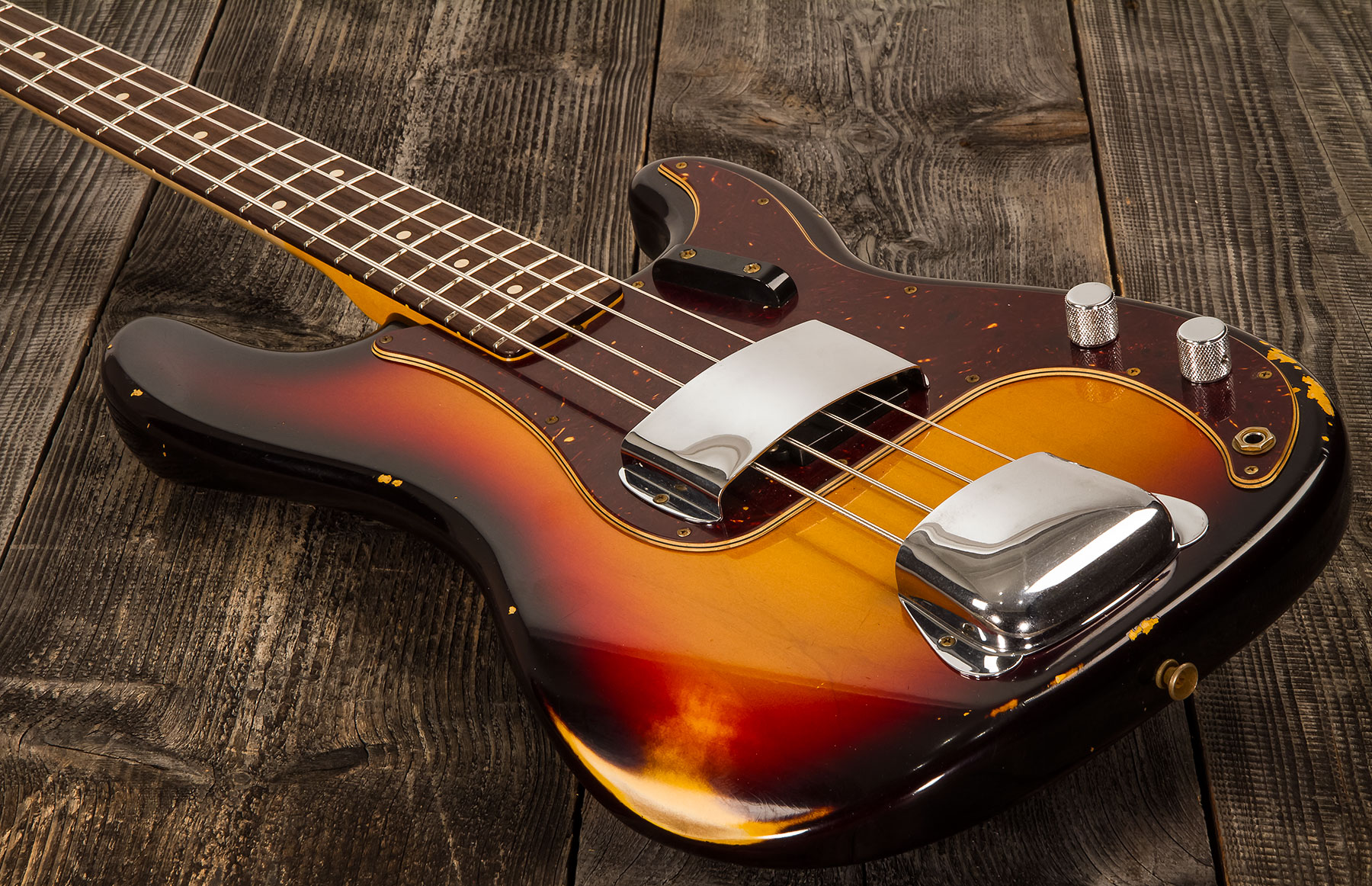 Fender Custom Shop Precision Bass 1961 Rw #cz556533 - Relic 3-color Sunburst - Solidbody E-bass - Variation 2