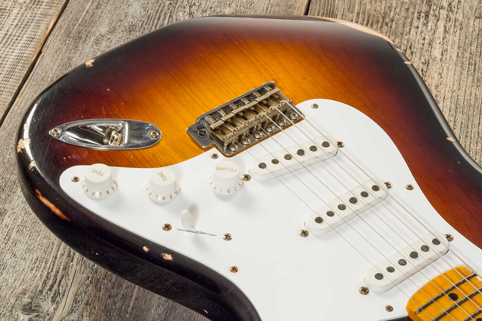 Fender Custom Shop Strat 1954 70th Anniv. 3s Trem Mn #xn4158 - Relic Wide-fade 2-color Sunburst - E-Gitarre in Str-Form - Variation 3