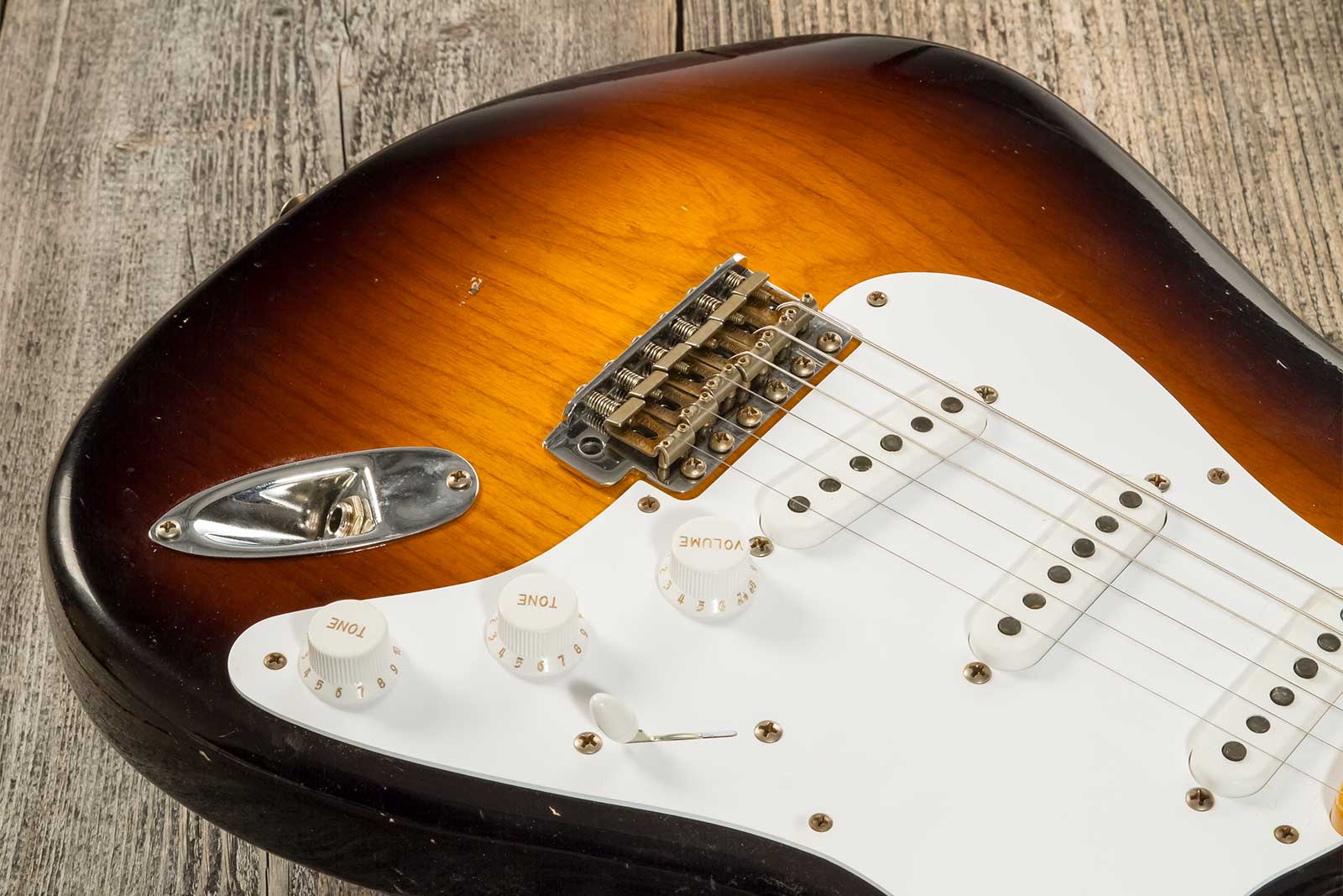 Fender Custom Shop Strat 1954 70th Anniv. 3s Trem Mn #xn4199 - Journeyman Relic Wide-fade 2-color Sunburst - E-Gitarre in Str-Form - Variation 3
