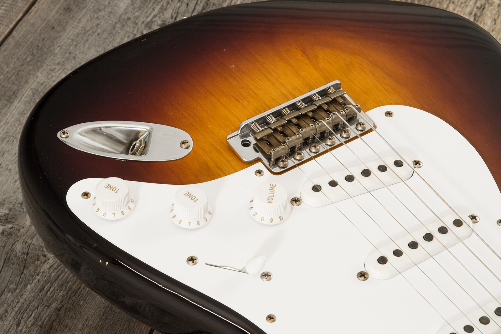 Fender Custom Shop Strat 1954 70th Anniv. 3s Trem Mn #xn4241 - Journeyman Relic Wide-fade 2-color Sunburst - E-Gitarre in Str-Form - Variation 3