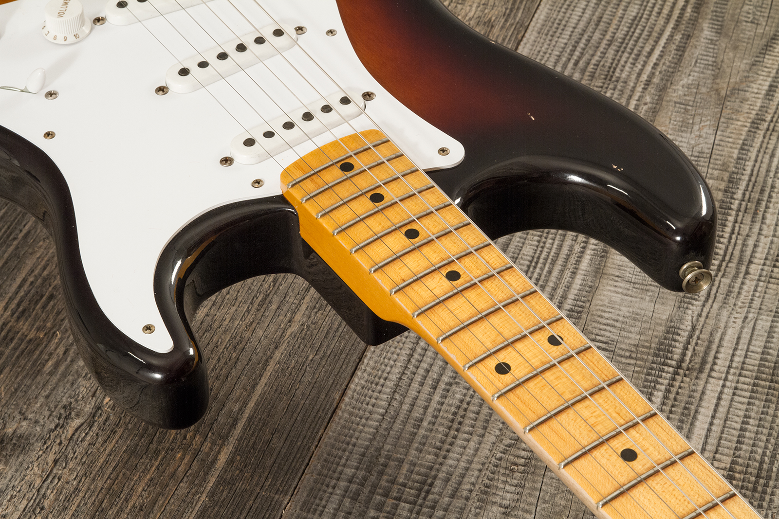 Fender Custom Shop Strat 1954 70th Anniv. 3s Trem Mn #xn4241 - Journeyman Relic Wide-fade 2-color Sunburst - E-Gitarre in Str-Form - Variation 4