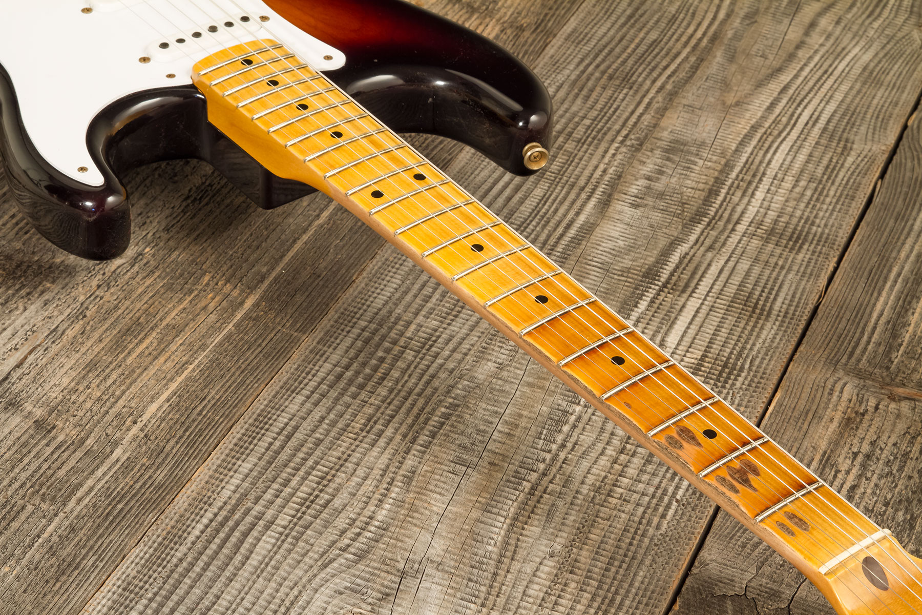 Fender Custom Shop Strat 1954 70th Anniv. 3s Trem Mn #xn4858 - Journeyman Relic 2-color Sunburst - E-Gitarre in Str-Form - Variation 4