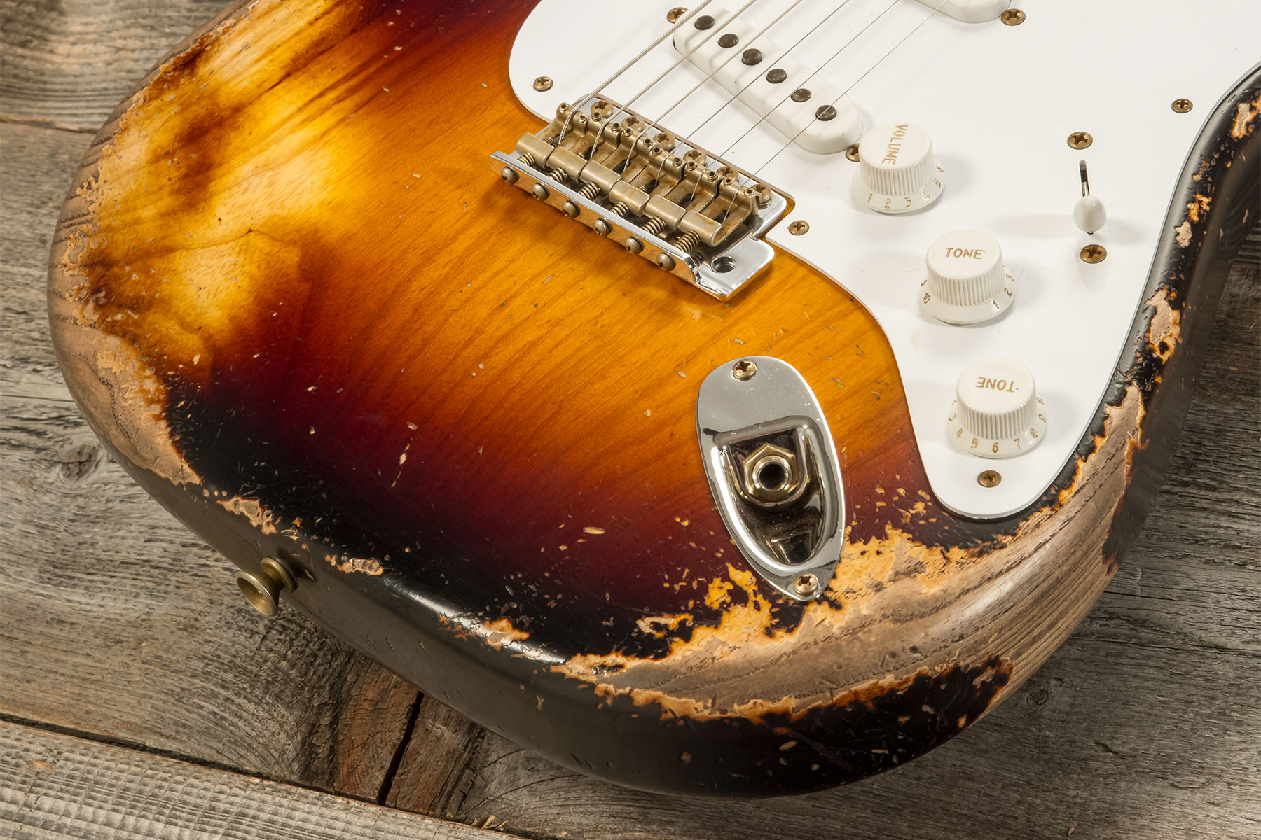 Fender Custom Shop Strat 1954 70th Anniv. 3s Trem Mn #xn4889 - Super Heavy Relic 2-color Sunburst - E-Gitarre in Str-Form - Variation 3