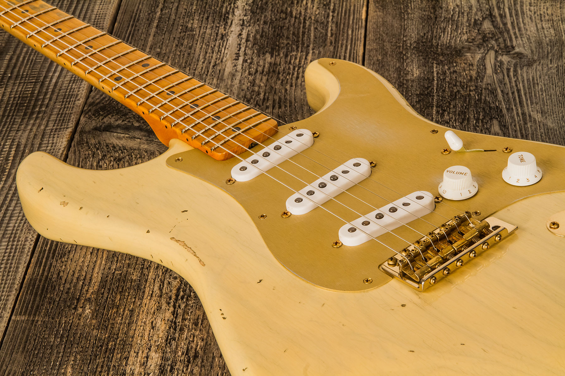 Fender Custom Shop Strat 1955 Bone Tone Usa 3s Trem Mn #cz554628 - Relic Honey Blonde W/ Gold Hardware - E-Gitarre in Str-Form - Variation 3