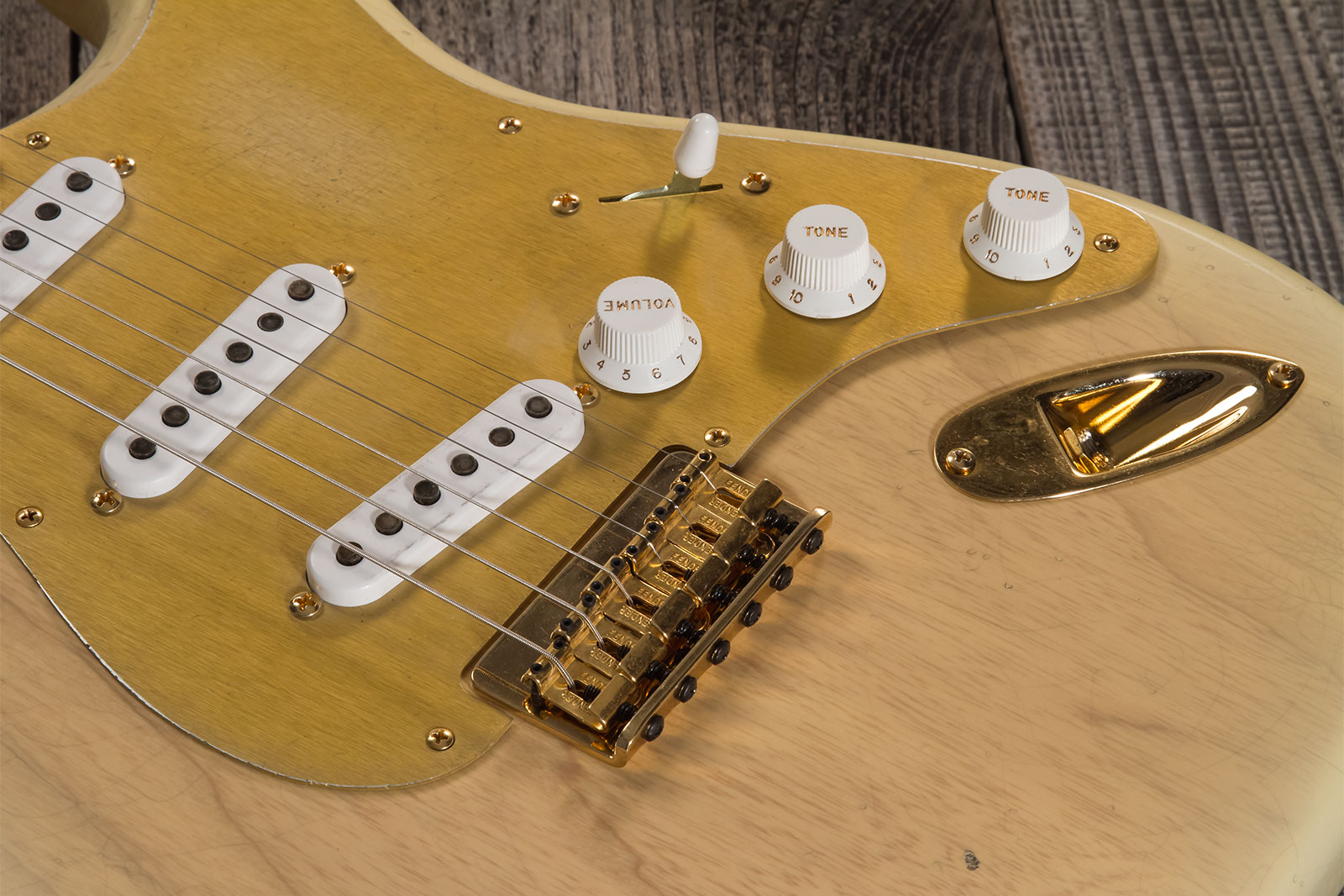 Fender Custom Shop Strat 1955 Hardtail Gold Hardware 3s Trem Mn #cz568215 - Journeyman Relic Natural Blonde - E-Gitarre in Str-Form - Variation 4