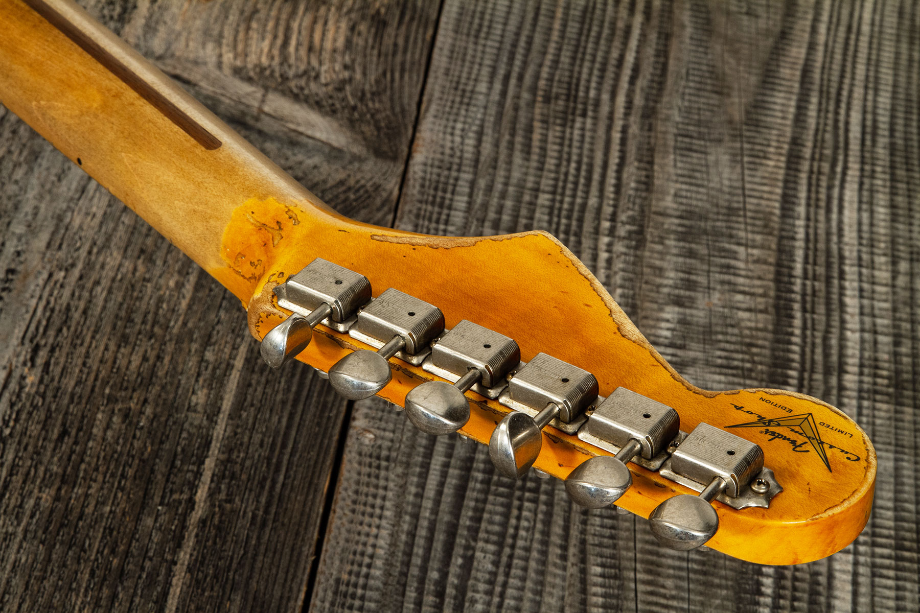 Fender Custom Shop Strat 1956 3s Trem Mn #cz568636 - Super Heavy Relic Aged India Ivory - E-Gitarre in Str-Form - Variation 10