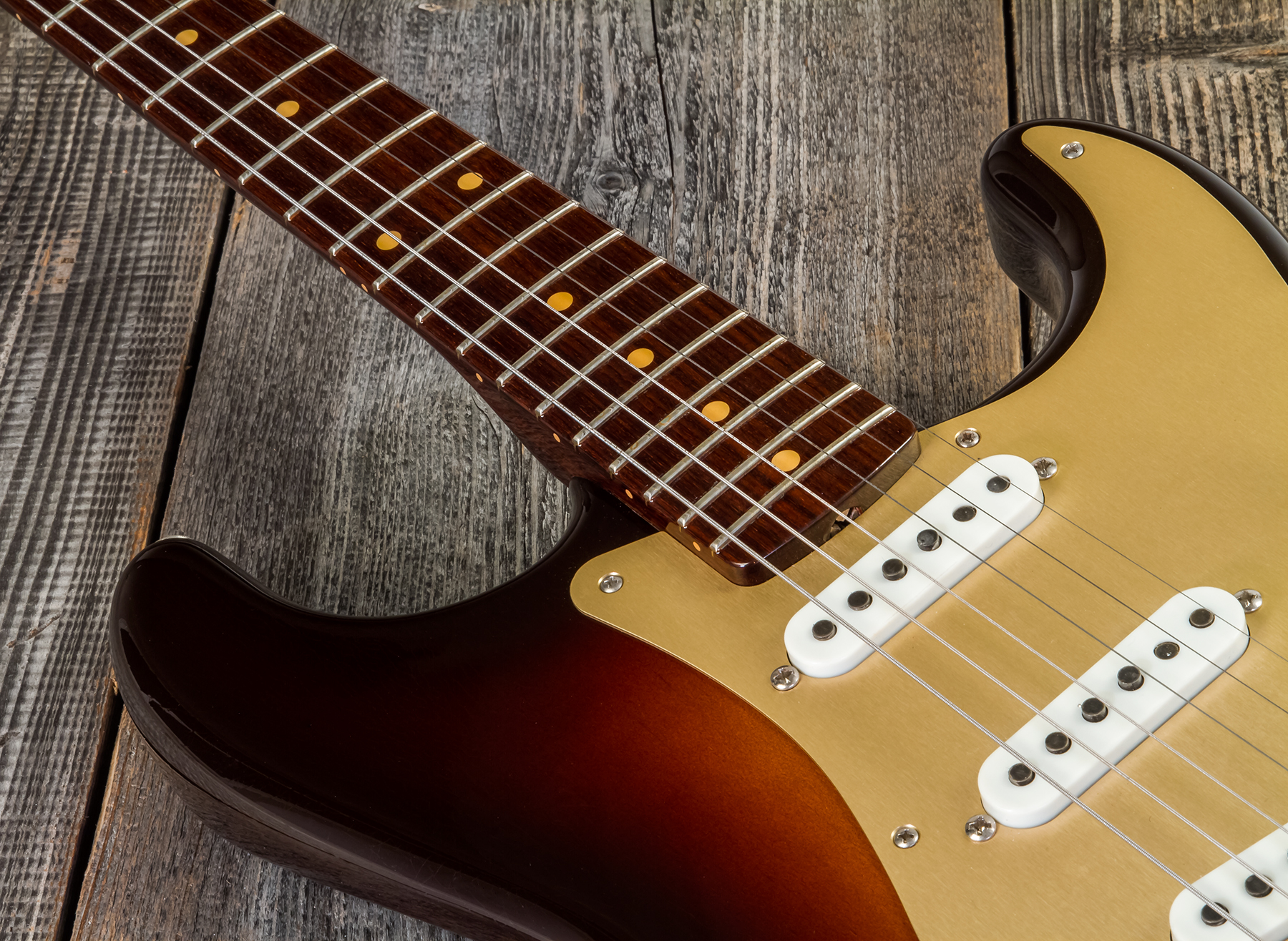 Fender Custom Shop Strat 1957 3s Trem Rw #cz548509 - Closet Classic 2-color Sunburst - E-Gitarre in Teleform - Variation 4