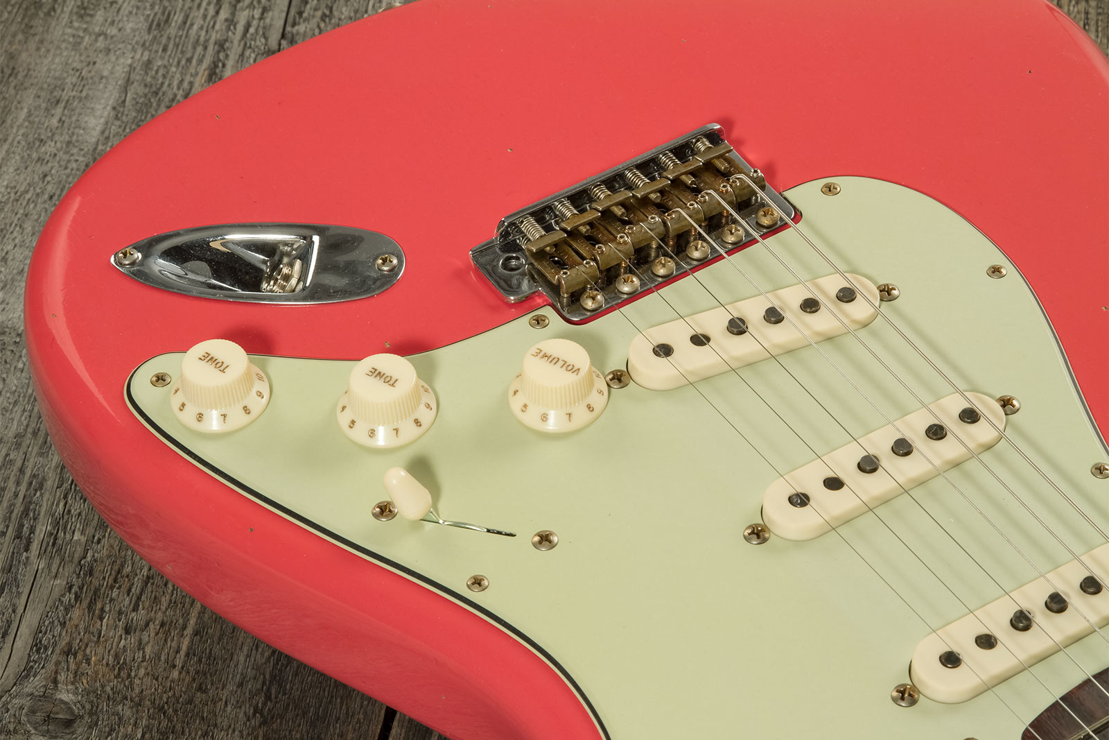 Fender Custom Shop Strat 1959 3s Trem Rw #cz571088 - Journeyman Relic Aged Fiesta Red - E-Gitarre in Str-Form - Variation 4