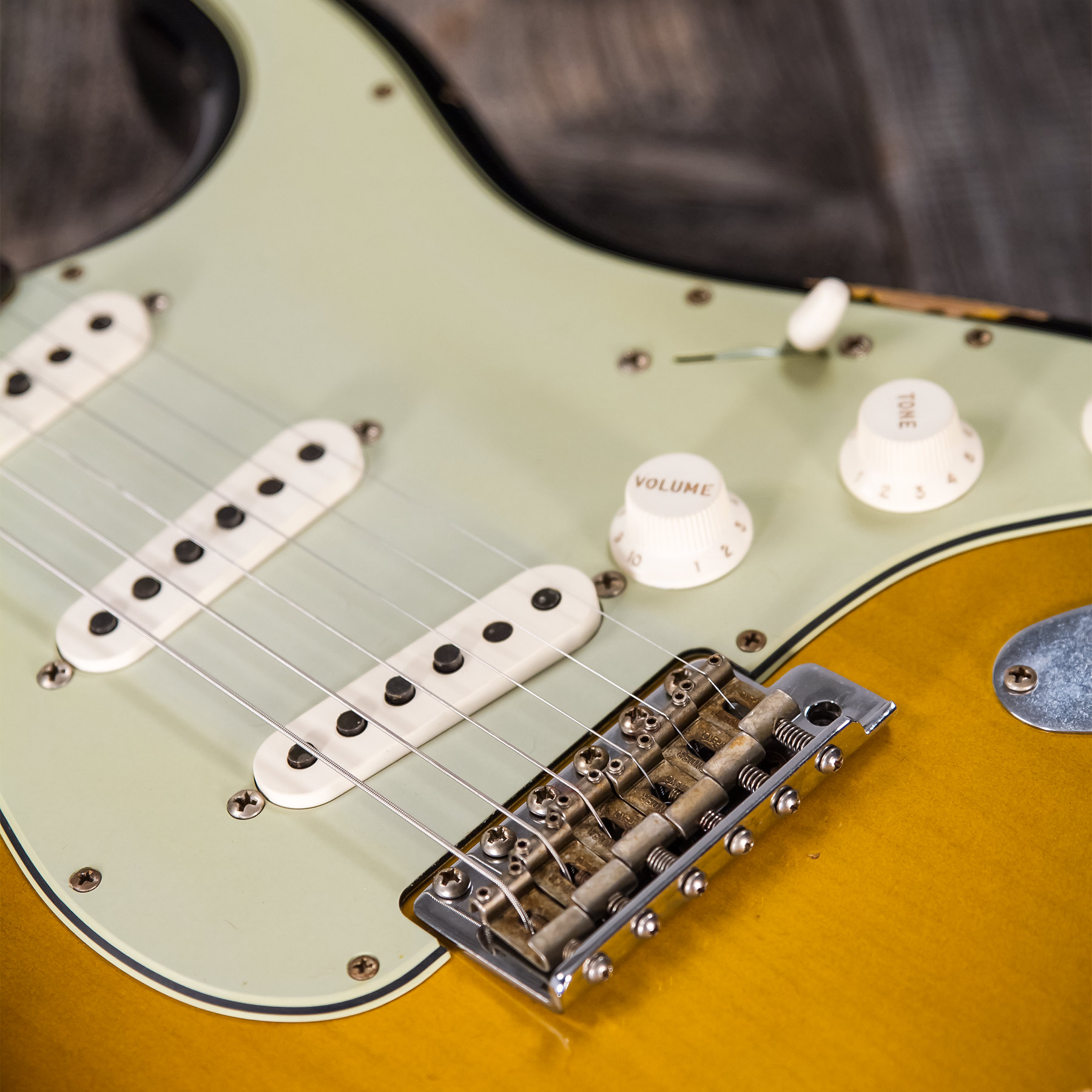 Fender Custom Shop Strat 1959 3s Trem Rw #r117661 - Relic 2-color Sunburst - E-Gitarre in Str-Form - Variation 6