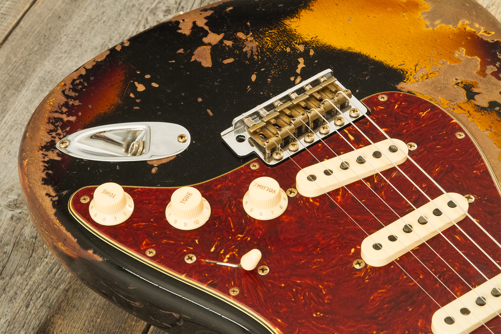 Fender Custom Shop Strat 1960 Roasted 3s Trem Rw #cz581166 - Super Heavy Relic Black O. 2-color Sunburst - E-Gitarre in Str-Form - Variation 4