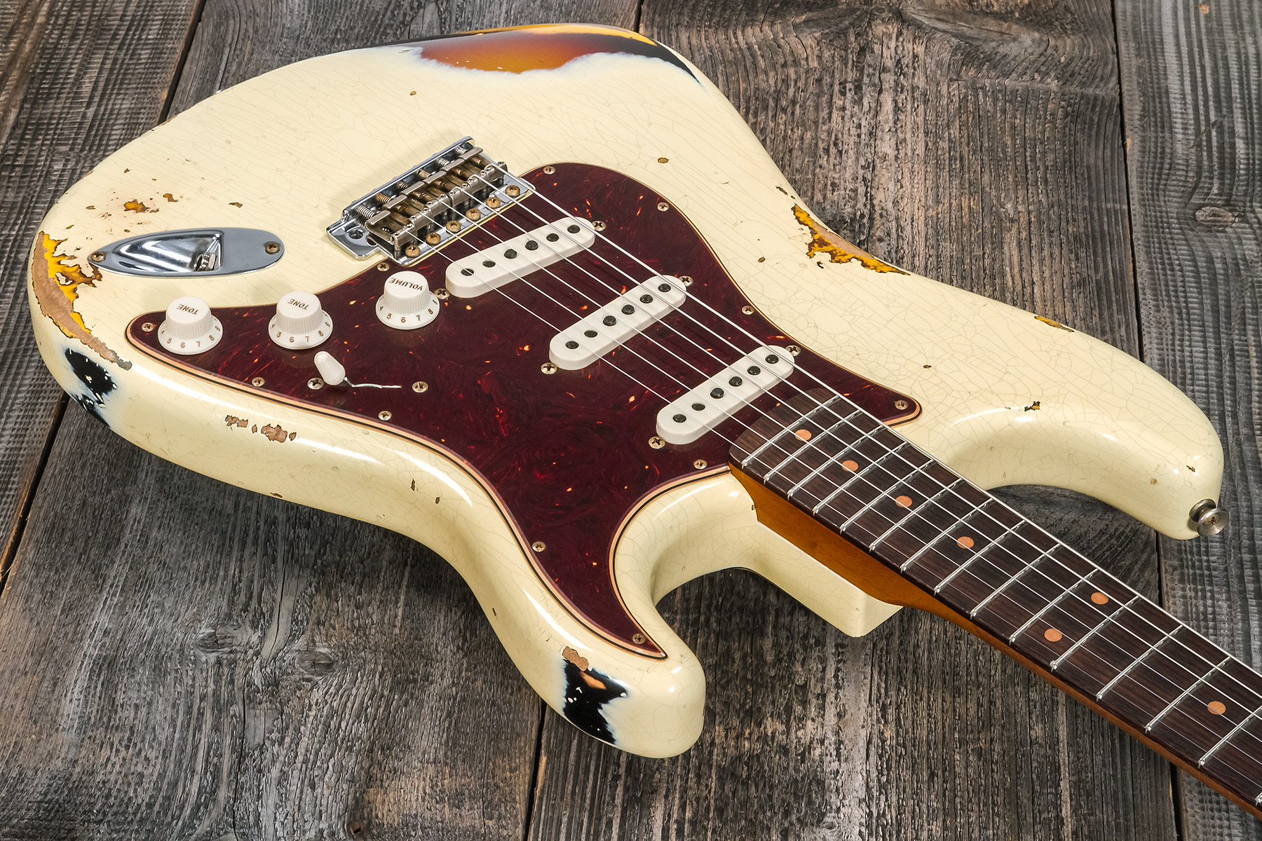 Fender Custom Shop Strat 1961 3s Trem Rw #cz563376 - Heavy Relic Vintage White/3-color Sunburst - E-Gitarre in Str-Form - Variation 2