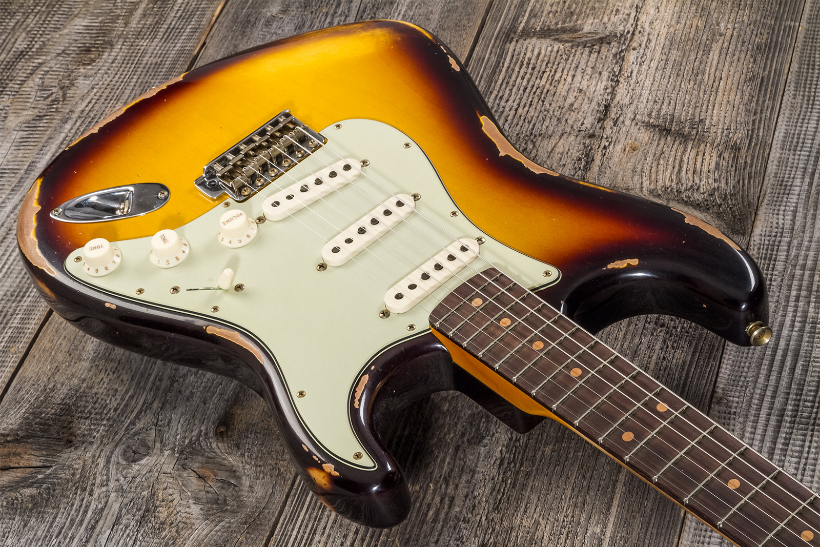 Fender Custom Shop Strat 1961 3s Trem Rw #cz573663 - Heavy Relic Aged 3-color Sunburst - E-Gitarre in Str-Form - Variation 2