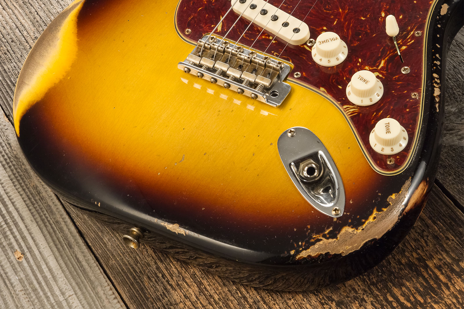 Fender Custom Shop Strat 1961 3s Trem Rw #cz575233 - Heavy Relic 3-color Sunburst - E-Gitarre in Str-Form - Variation 4