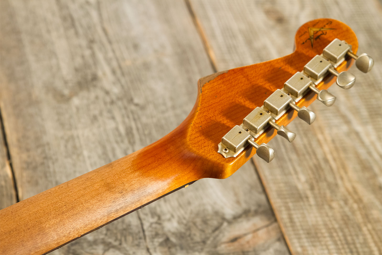 Fender Custom Shop Strat 1961 3s Trem Rw #cz575233 - Heavy Relic 3-color Sunburst - E-Gitarre in Str-Form - Variation 8